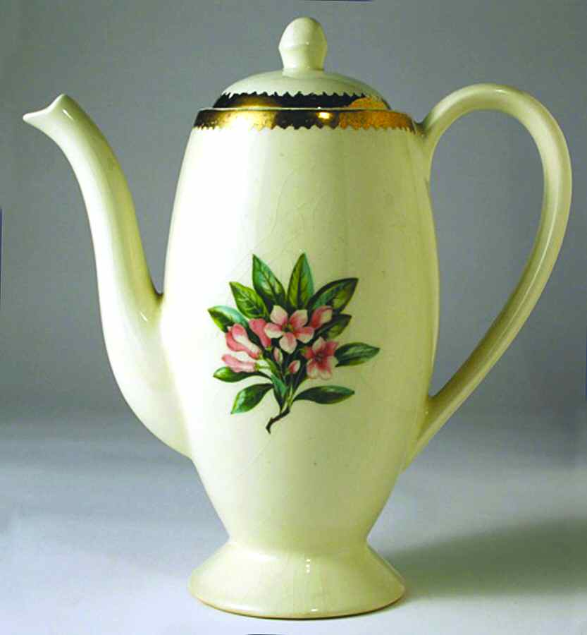 COI82 Coffee Pot & Lid by Cronin-1