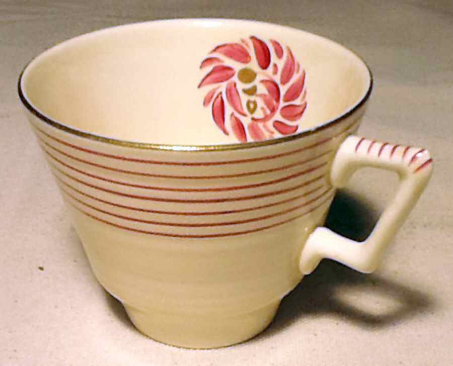 3140 Flat Cup by Crown Ducal-1