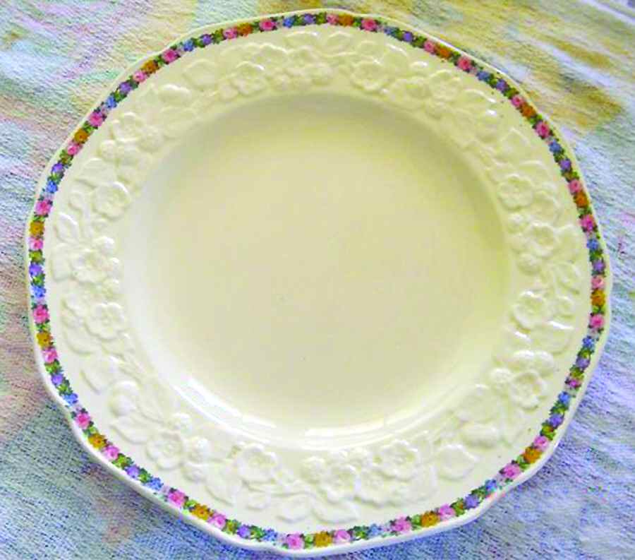CRD188 Dinner Plate by Crown Ducal-1