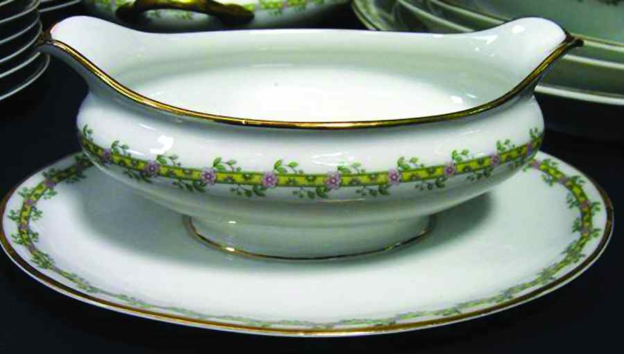 Head 141-1 Gravy Boat with Attached Underplate by Charles Field Haviland-1