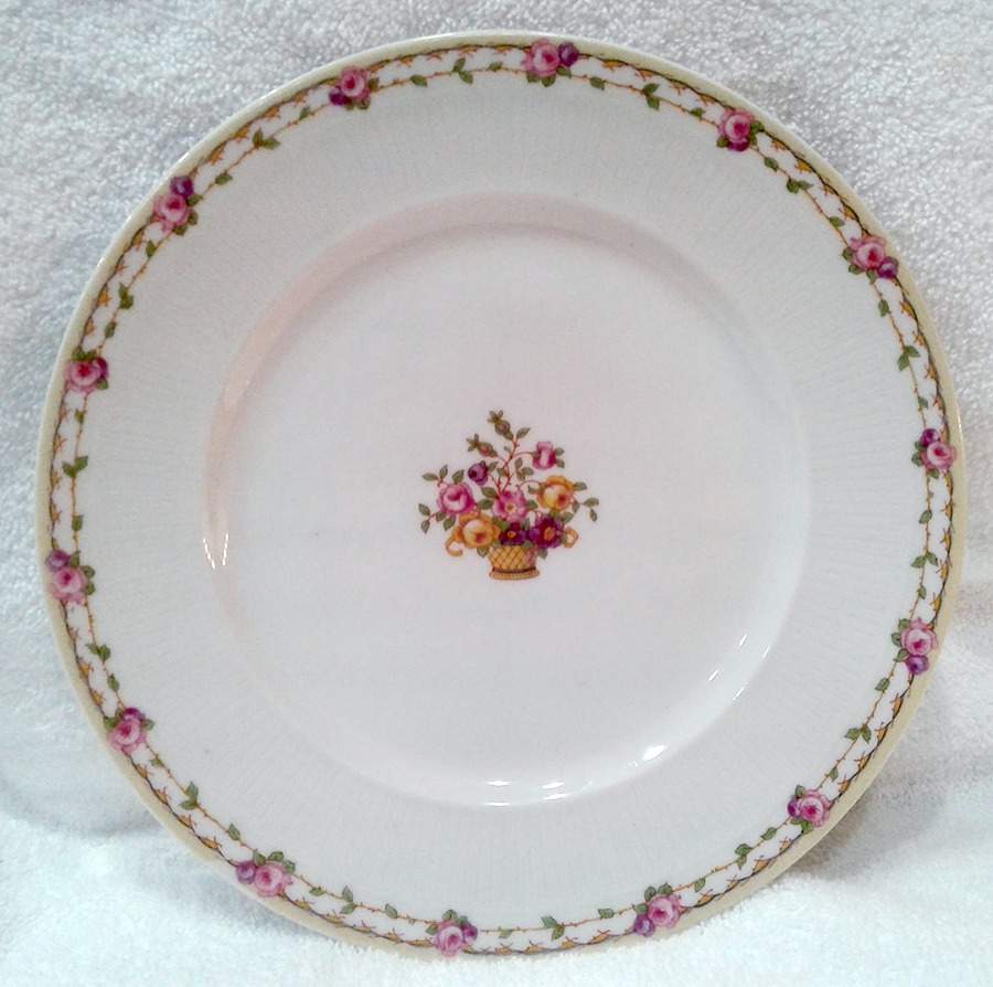 CHF1249 Dinner Plate by Charles Field Haviland-1