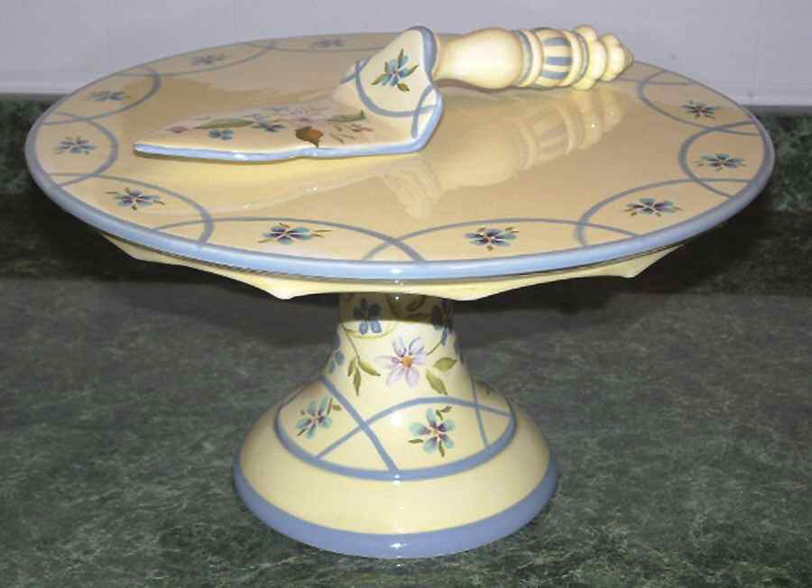 CWQ3 Footed Cake Plate by Capriware-1