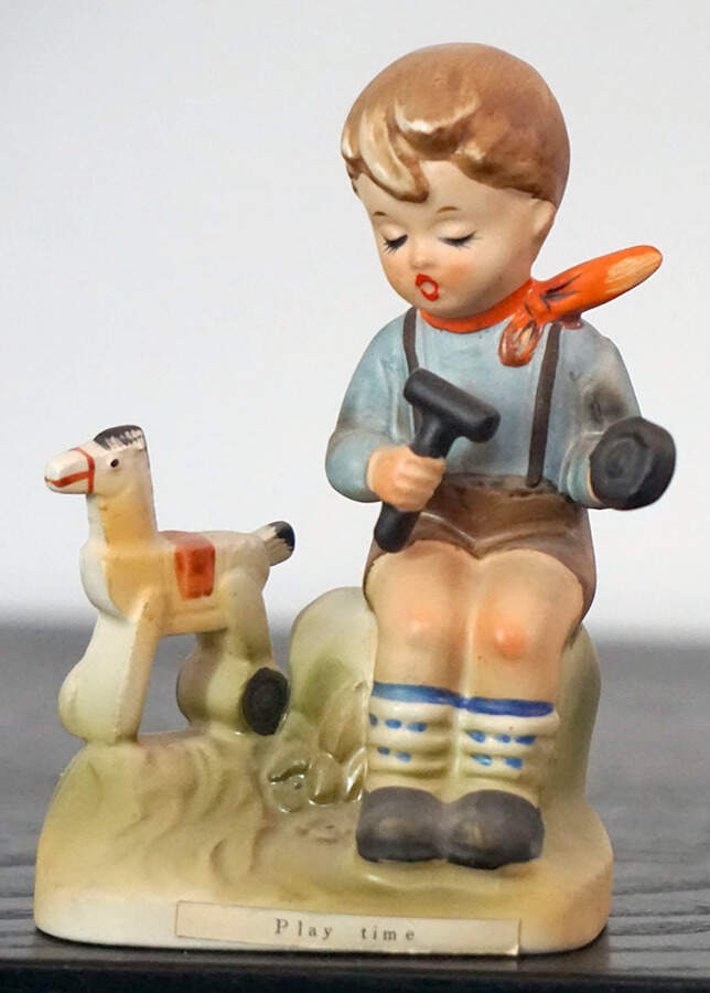 Arnart Figurines The Doctor - No Box by Arnart-1