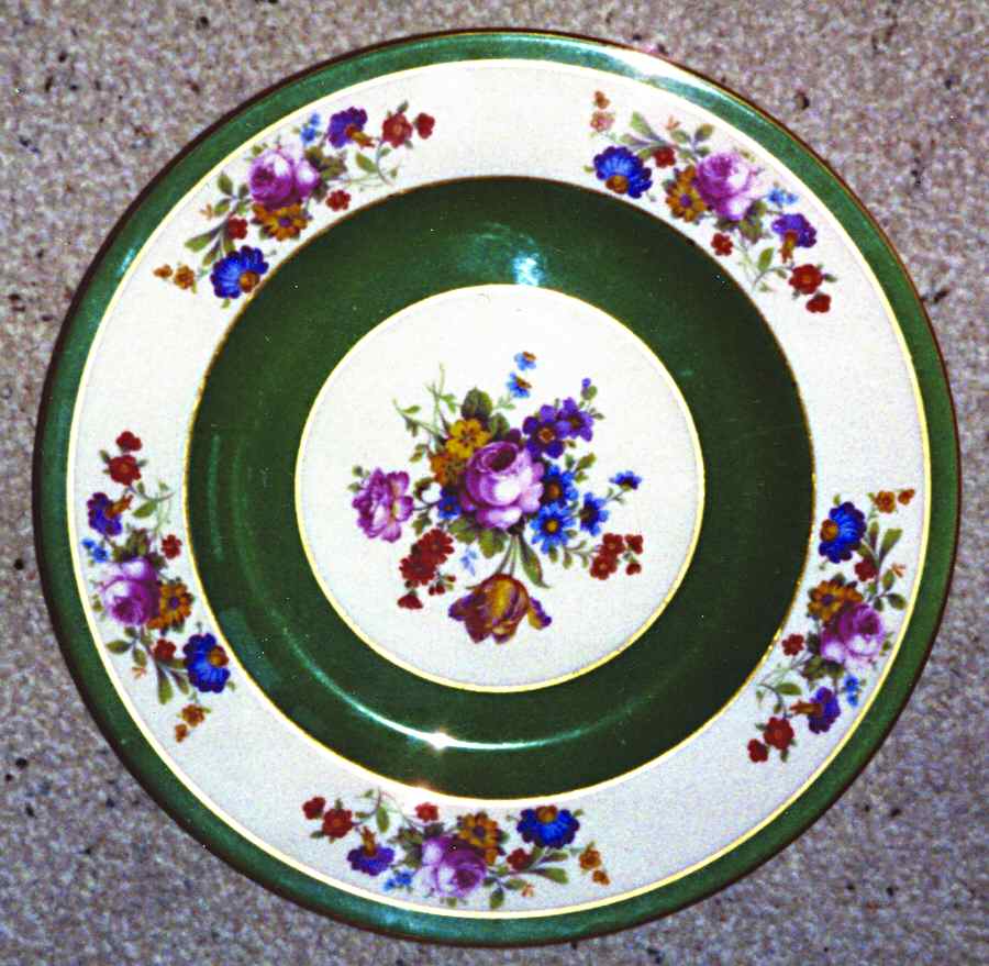 S149 Green Dinner Plate by Coxon Belleek-1