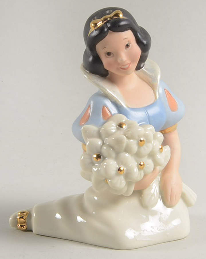 Snow White Pepper Shaker by Lenox-1