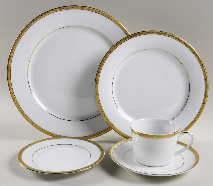 Grand Buffet Gold 5 Piece Place Setting by Charter Club-1