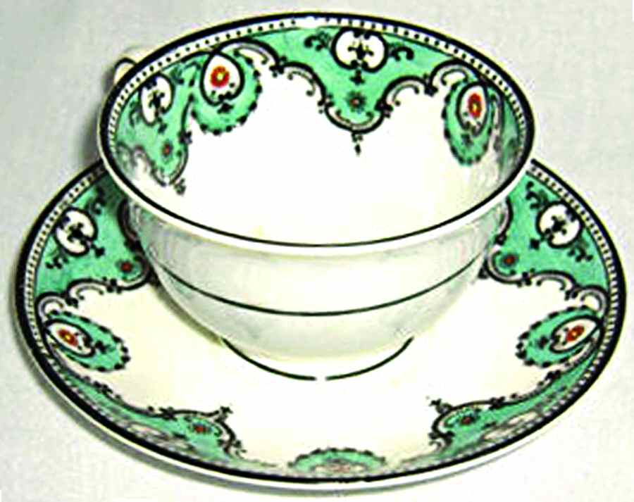 4061 Footed Cup & Saucer Set by Collingwoods-1