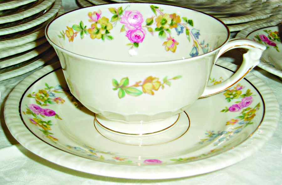 Antoinette Footed Cup & Saucer Set by Cloverleaf (England)-1