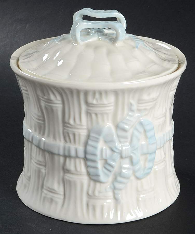 Belleek in Retrospect Biscuit Barrel & Lid by Belleek Pottery (Ireland)-1