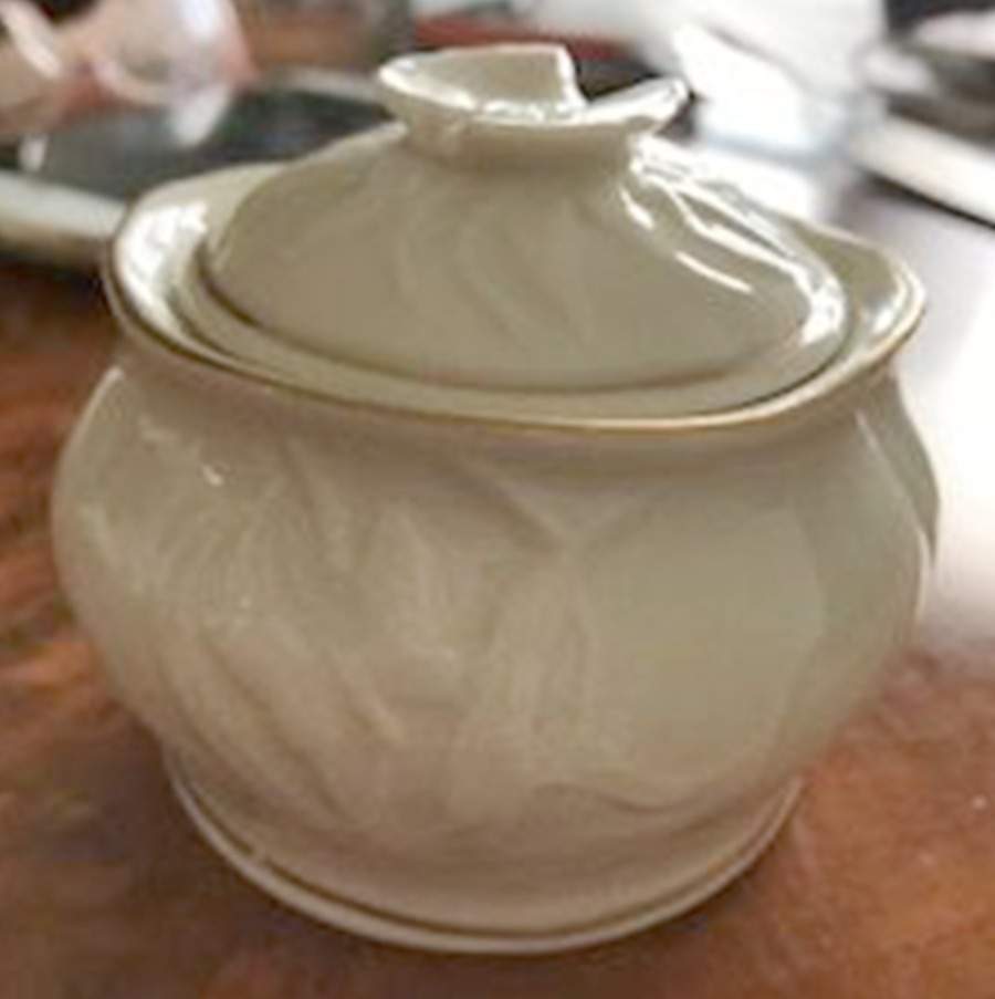 Belleek in Retrospect Trinket Box with Lid by Belleek Pottery (Ireland)-1