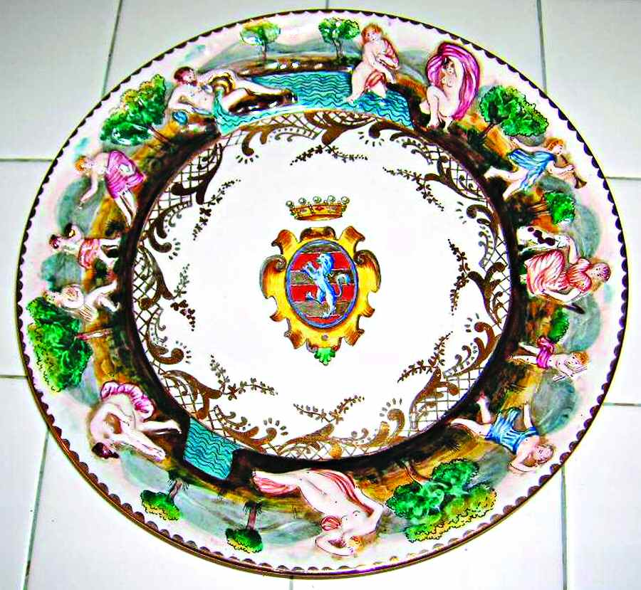 CJJ2 Dinner Plate by Capo-di-Monte (Italy)-1