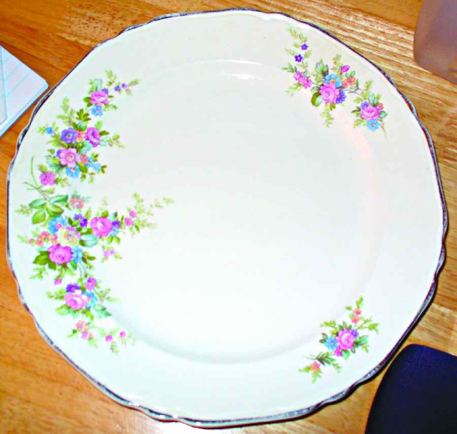 CRP163 Luncheon Plate by Crown Potteries-1