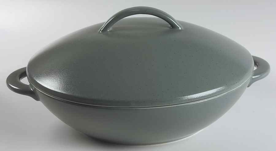 Cargo Aqua 1 Qt Round Covered Casserole by Calvin Klein-1