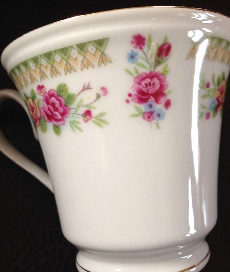 CX346 Footed Cup by China (Made in China)-1