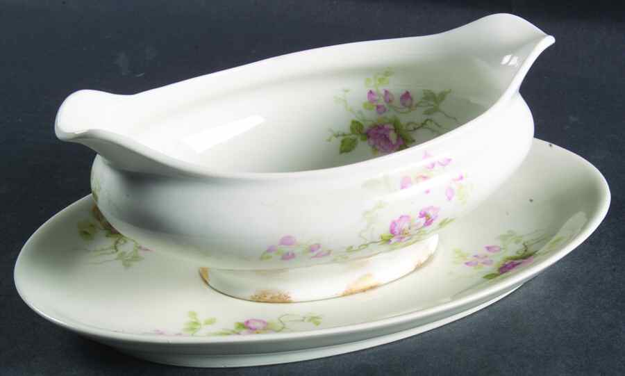 CHF1307 Gravy Boat & Underplate by Charles Field Haviland-1