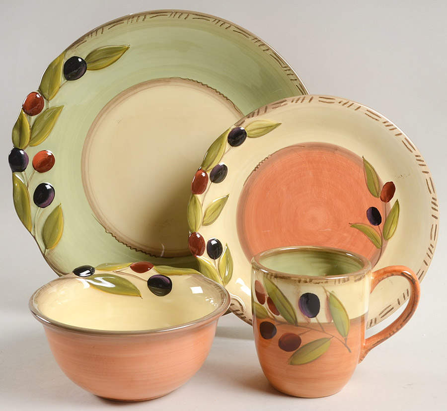 Oliva Italiana 4 Piece Place Setting by Clay Art-1
