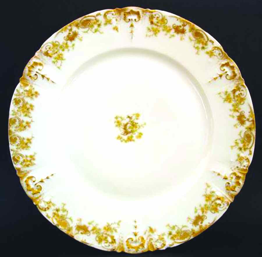 CHF1167 Dinner Plate by Charles Field Haviland-1