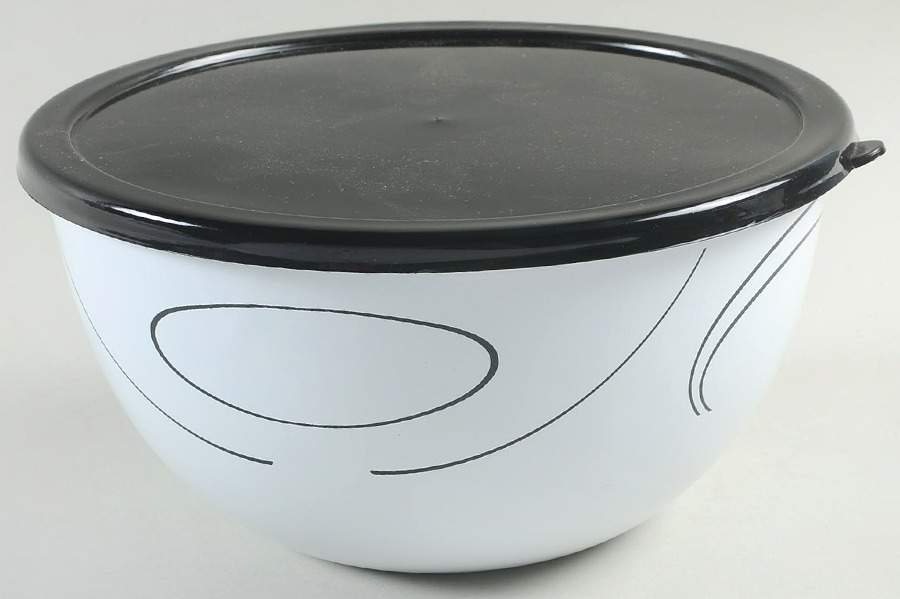 Simple Lines (Corelle) 8 3/4" Metal Bowl with Plastic Lid by Corning Corelle-1