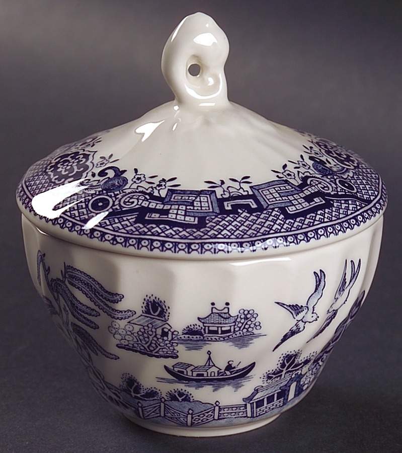 Blue Willow (Swirl, Columbia, Malaysia, England) Sugar Bowl & Lid by Churchill-1