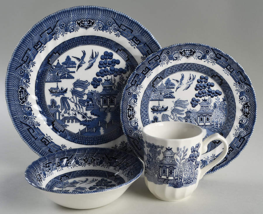 Blue Willow (Swirl, Columbia, Malaysia, England) 4 Piece Place Setting by Churchill-1