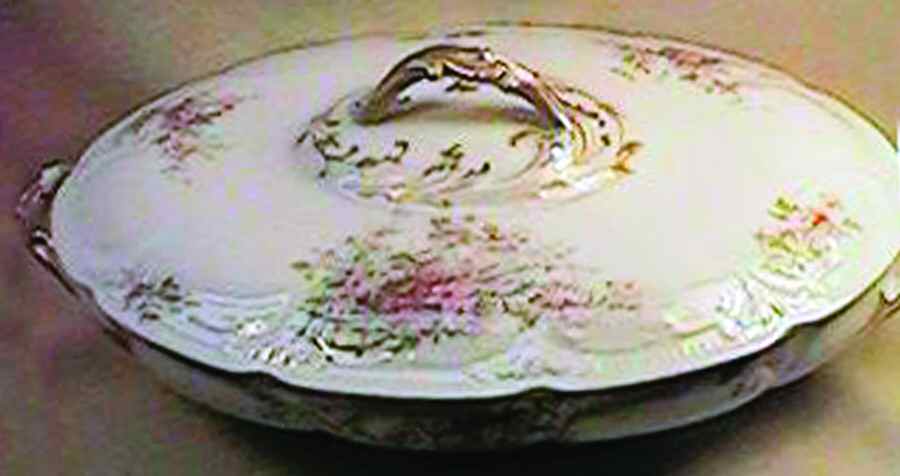 CHF1326 Oval Covered Vegetable by Charles Field Haviland-1