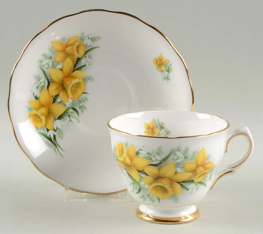 7874 Footed Cup & Saucer Set by Colclough-1