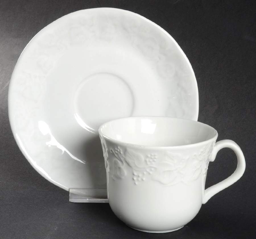 CPH5 Flat Cup & Saucer Set by CIPA-1
