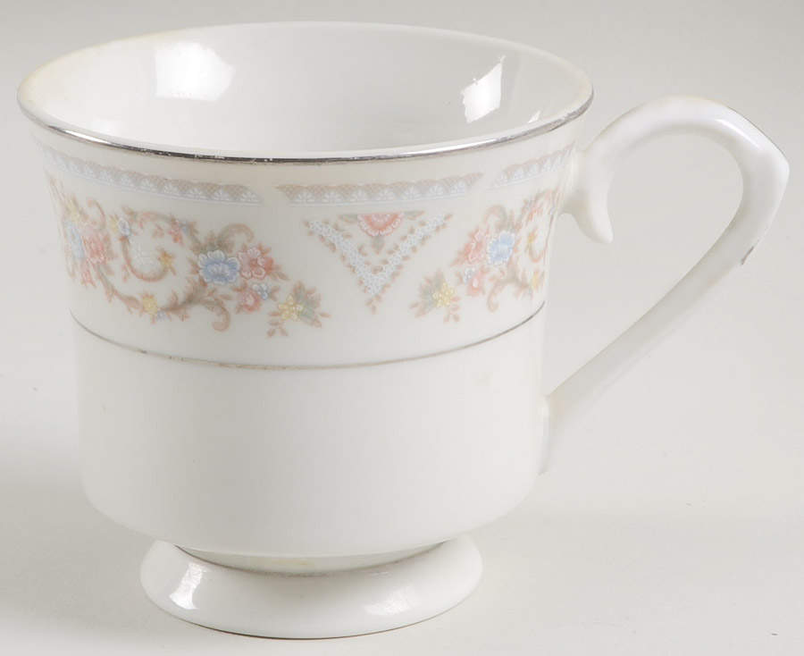 CCL4 Footed Cup by China Classic-1