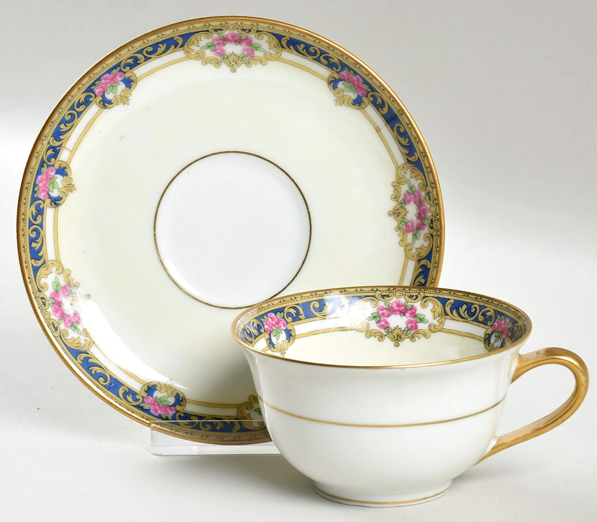 CRG74 Flat Cup & Saucer Set by Henri Creanges-1