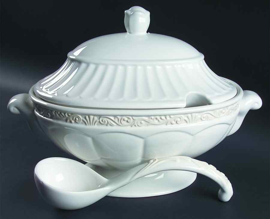 Essex Tureen & Lid w/Ladle by Certified International-1