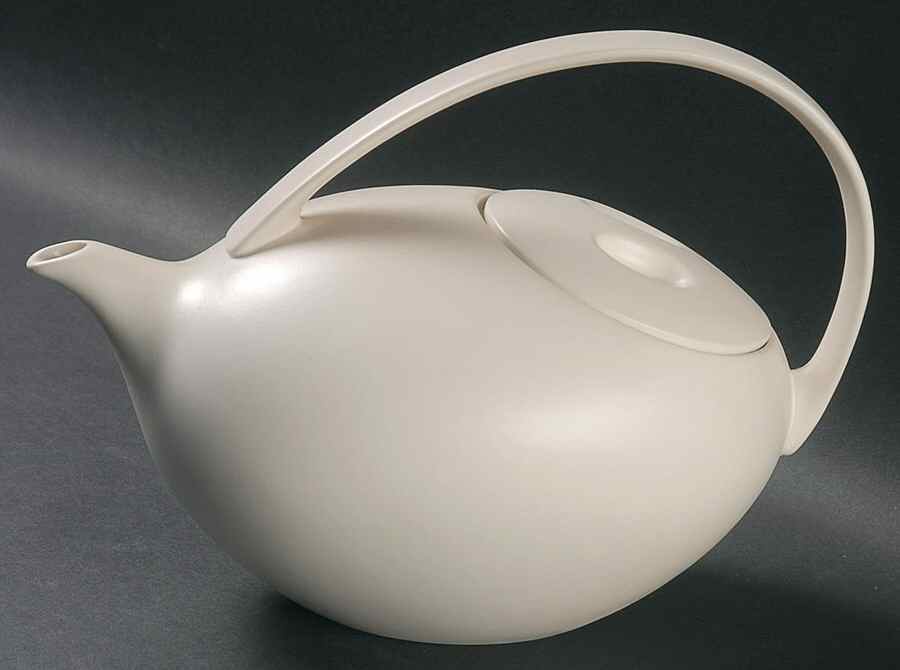 Basso (Bone) Teapot & Lid by Calvin Klein-1