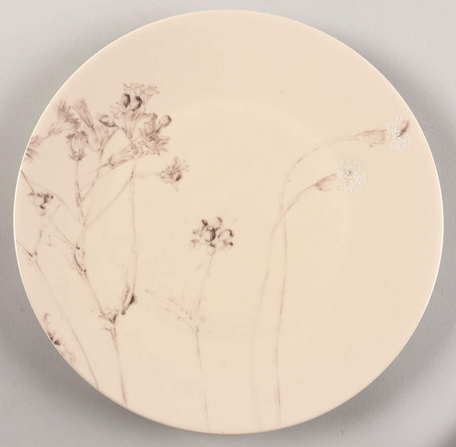 Thistle Dinner Plate by Calvin Klein-1