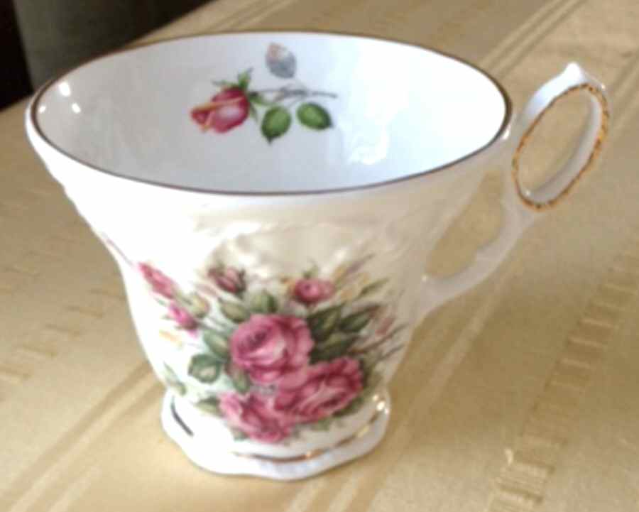 CDT14 Footed Cup by Crown Dorset-1