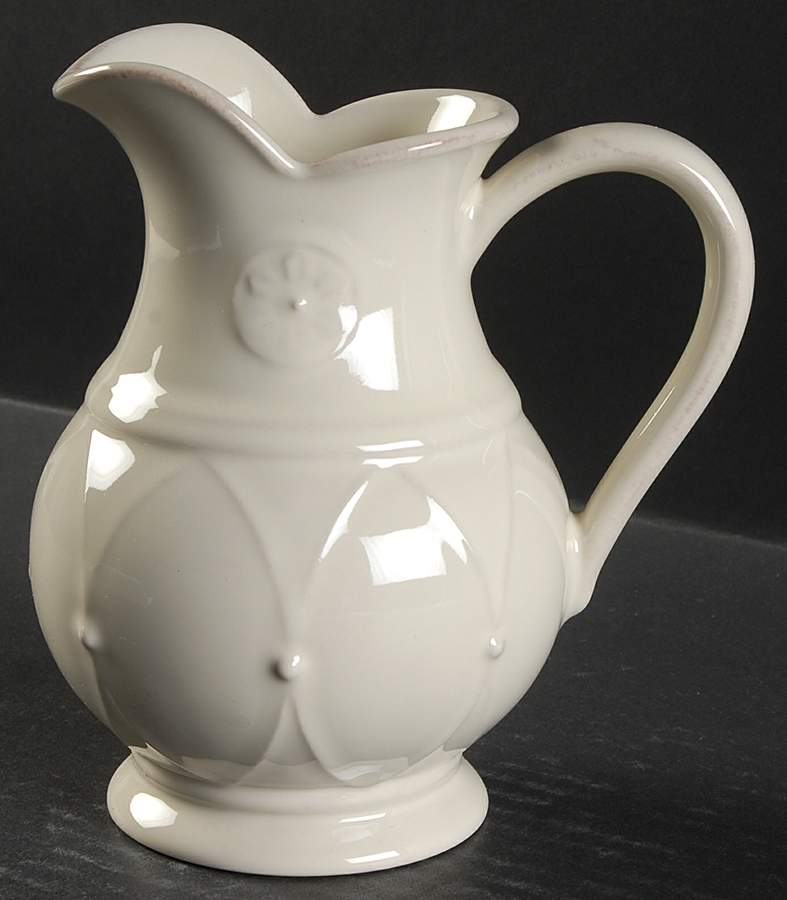 Meridian Cream Creamer by Casafina-1