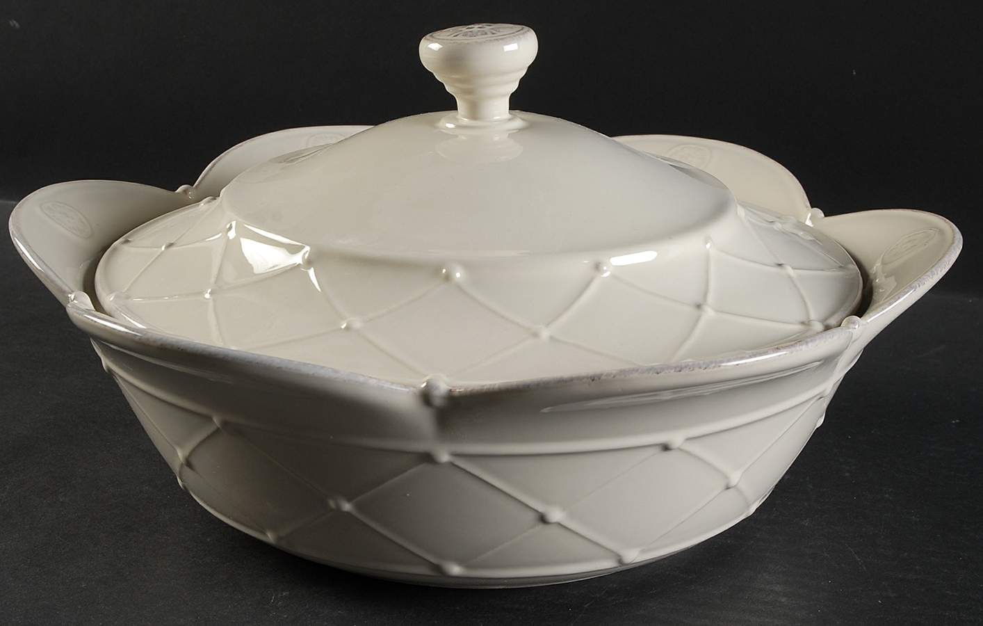 Meridian Cream 2.5 Qt Round Covered Casserole by Casafina-1