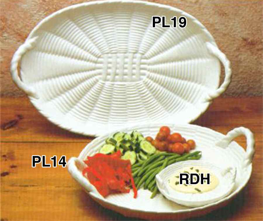 Blanc de Blanc 19" Oval Serving Platter by Casafina-1