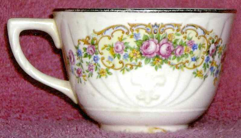 2887 Flat Cup by Crown Potteries-1