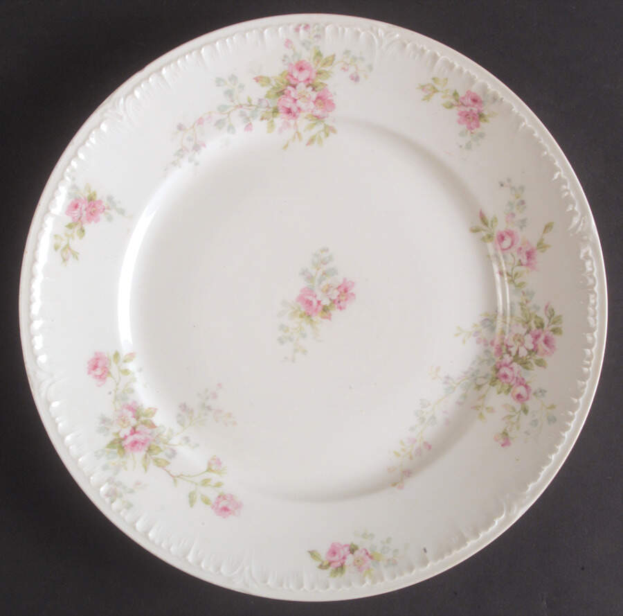 CHF1361 Dinner Plate by Charles Field Haviland-1
