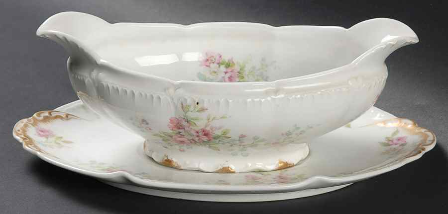 CHF1361 Gravy Boat & Underplate by Charles Field Haviland-1