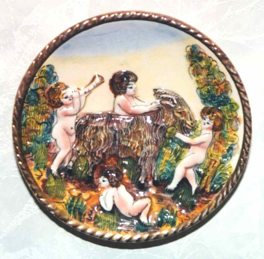 308-702 Plate Wall by Capo-di-Monte (Italy)-1