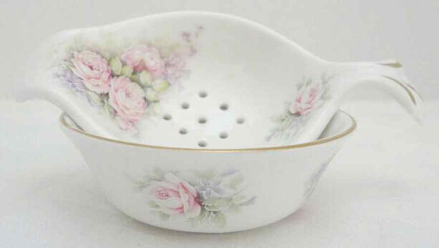 Romance Rose (Not Swirl) Tea Strainer No Bowl by Crown Victorian-1