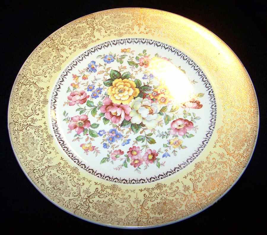 CHF1373 Dinner Plate by Charles Field Haviland-1