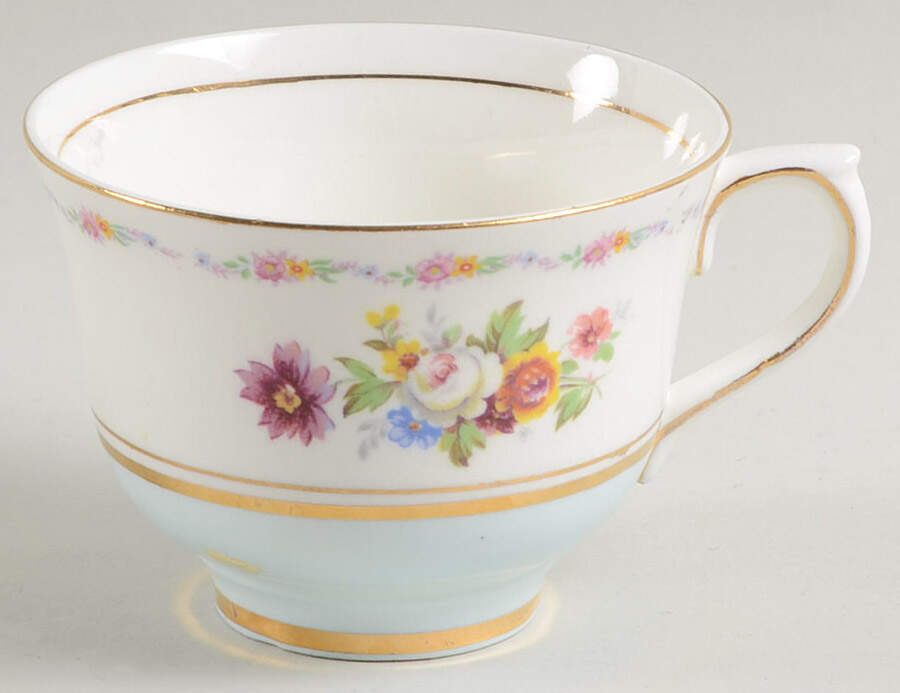 CLC91 Footed Cup by Colclough-1