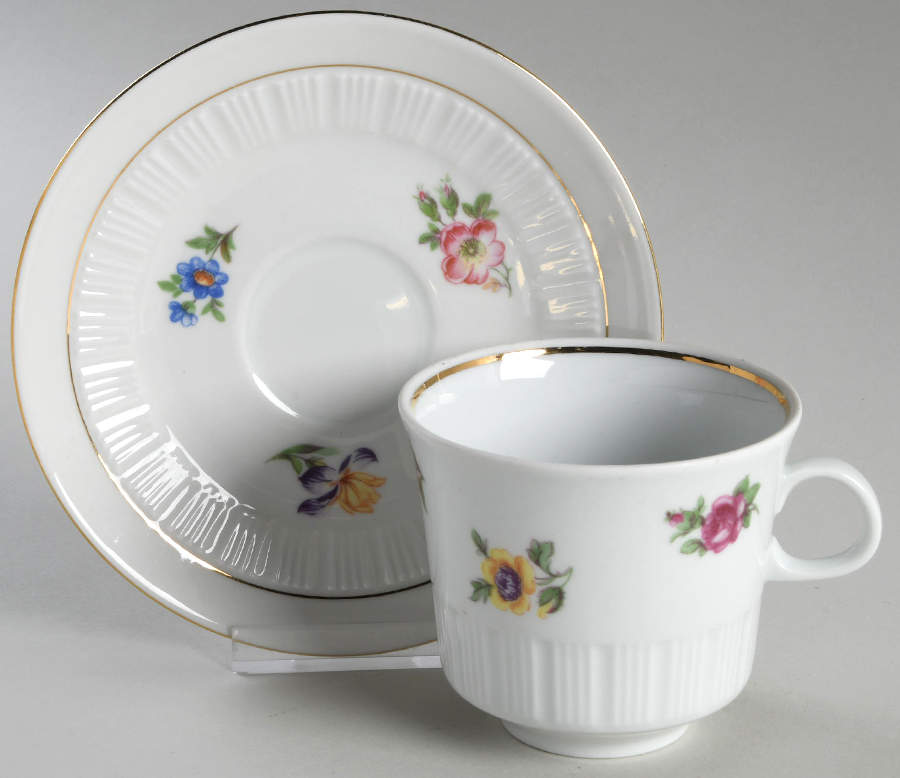 CZ11 Flat Cup & Saucer Set by Colditz Porzellan-1