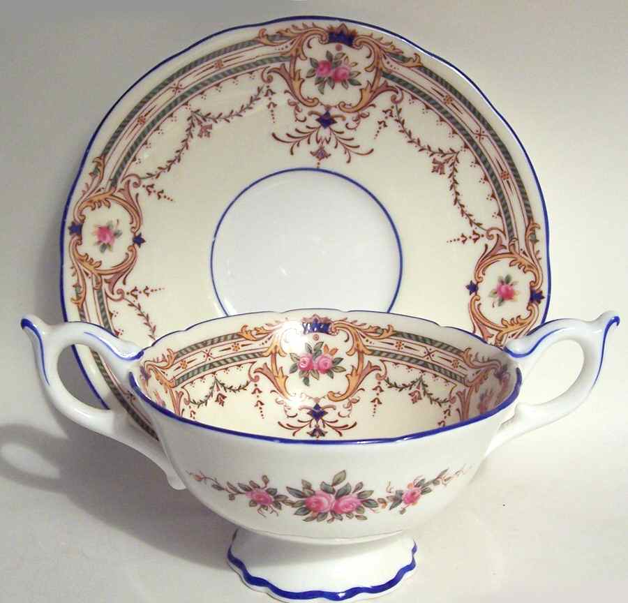8860-E (Scalloped) Footed Cup & Saucer Set by Coalport-1