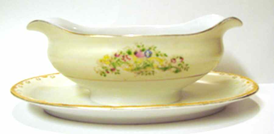 CST10 Gravy Boat with Attached Underplate by Crescent (Japan)-1