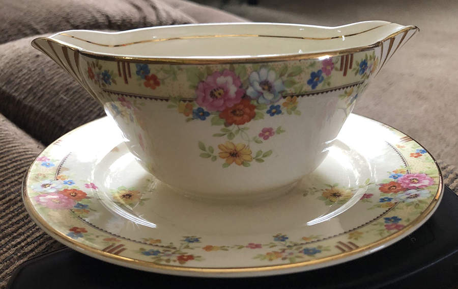 CLT72 Gravy Boat with Attached Underplate by Carrollton-1