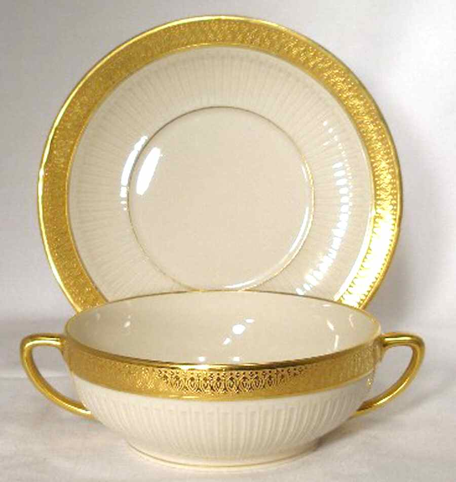 CHF1392 Flat Cream Soup Bowl & Saucer Set by Charles Field Haviland-1