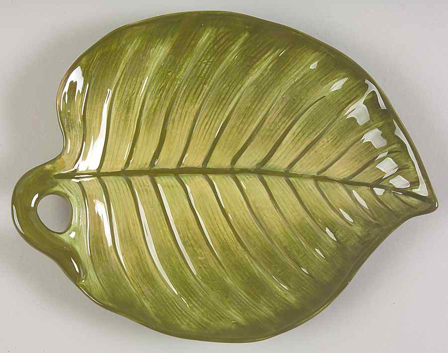 Empire 9" Leaf Plate by Certified International-1