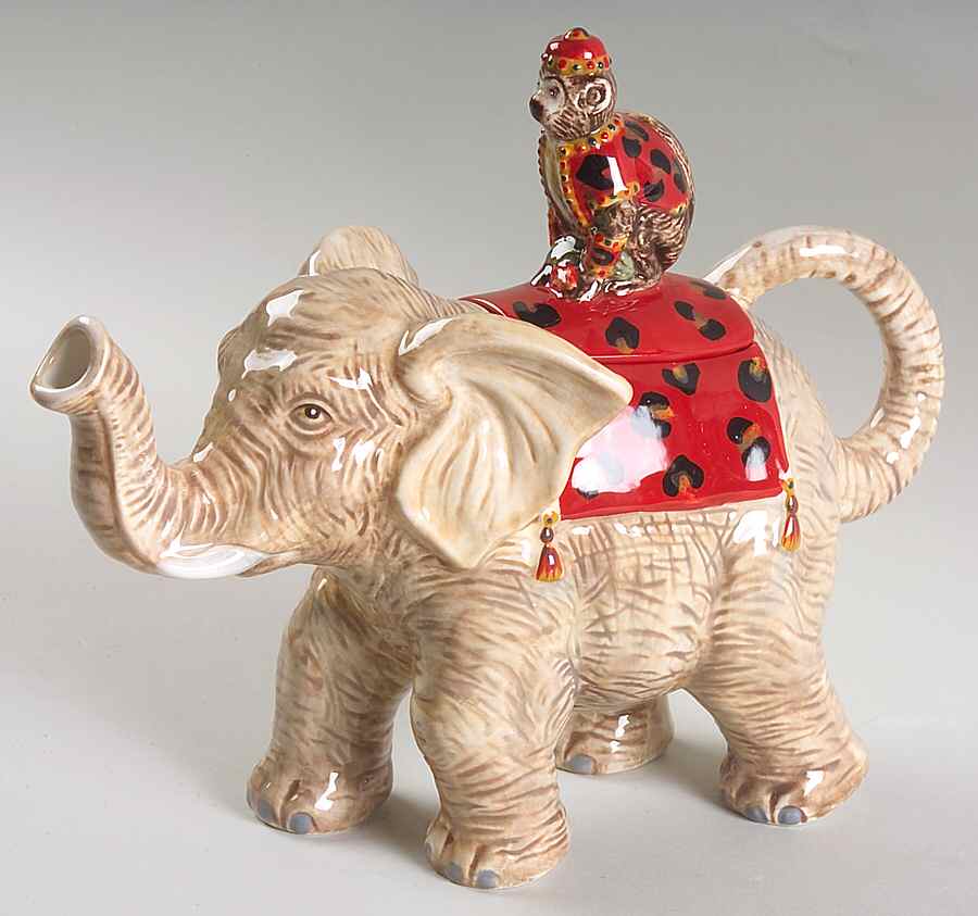 Empire Figural Teapot & Lid by Certified International-1